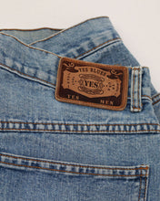 Load image into Gallery viewer, Vintage YES men denim Shorts
