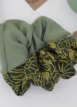 Load image into Gallery viewer, Japanese Silk Kimono Two Tone Scrunchies.
