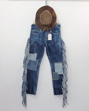 Load image into Gallery viewer, Extreme fringe jeans! Unisex
