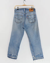 Load image into Gallery viewer, Vintage Levi’s 501, Peek-a-Boo Jeans, fit as women&#39;s size 30
