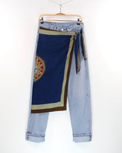Load image into Gallery viewer, Vintage Levi’s 501, Japanese Furoshiki Wrap Jeans_Size 29
